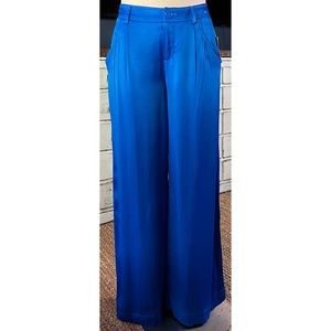 Anthropologie Low Rise Pleated Trousers Pants 00 RUN VERY LARGE